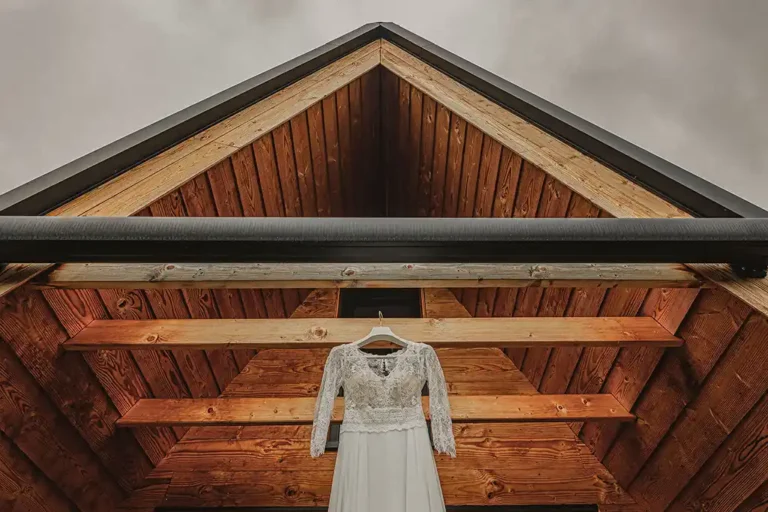 se marier en mai au clos des muriers à st christo en jarez laura et kevin sfp3975 modifier ©chloe buera sorbe photographe 2707