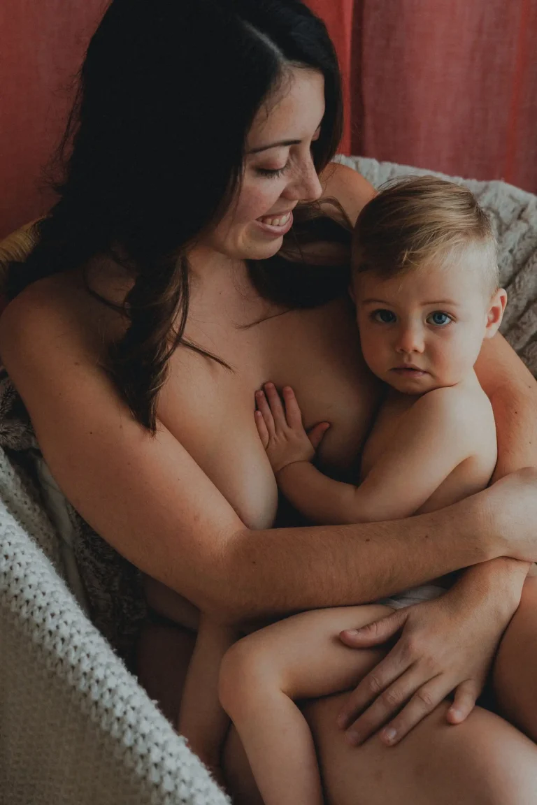 seance naissance et allaitement à la maison lola et tom chloe buera sorbe photographe d'émotion 3t0a4062 318